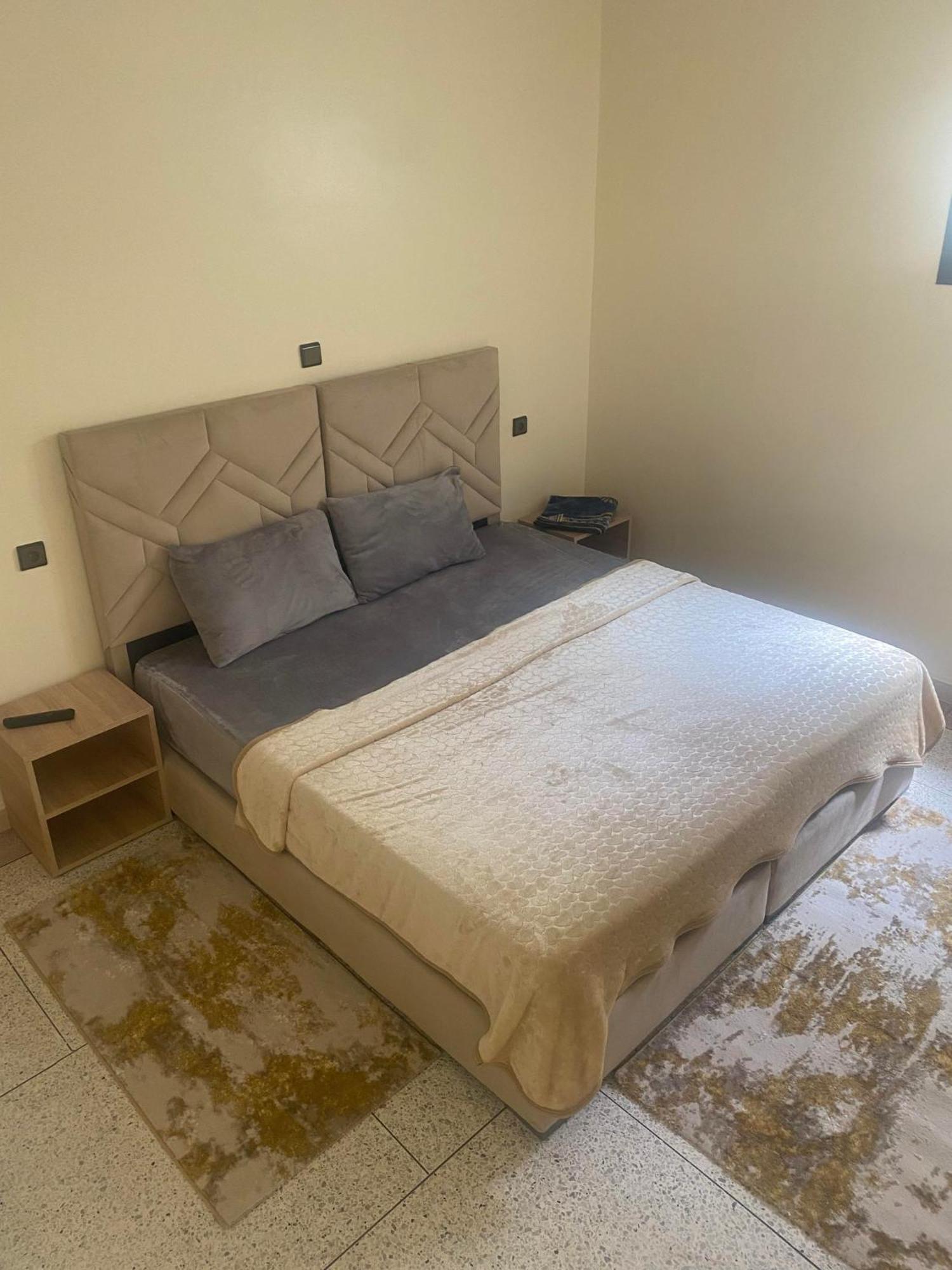 Hotel Mamounia El Hajeb Luaran gambar